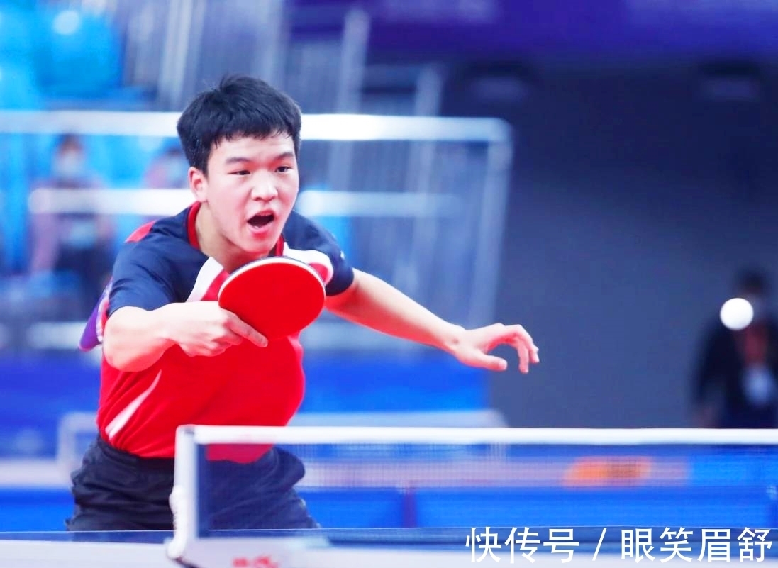 显示出对他 显示出对他